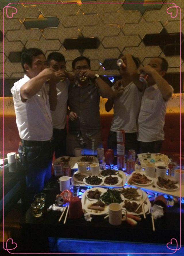 粉色视频WWW在线观看公司休闲活动.jpg