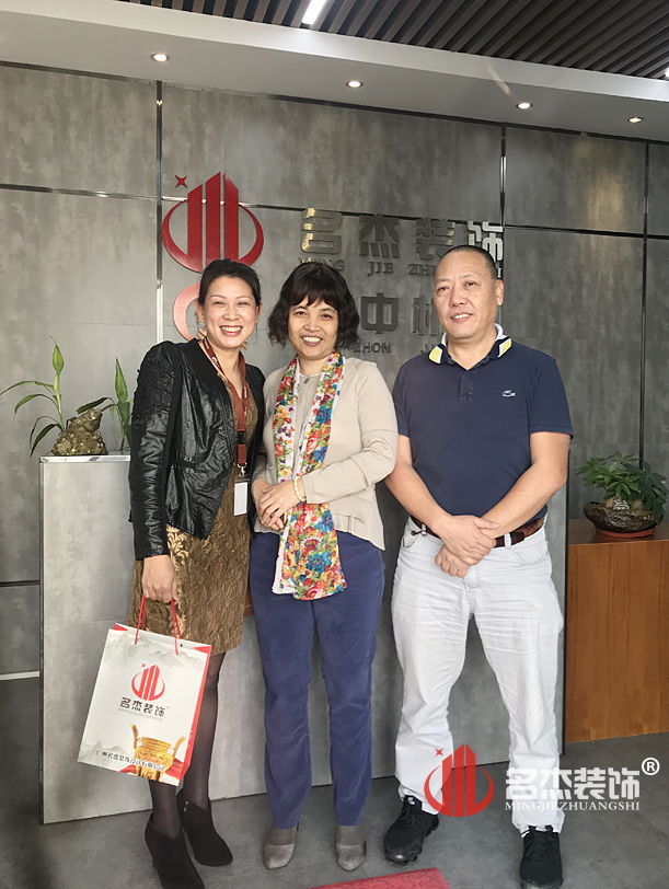 办公室粉色视频WWW在线观看.jpg
