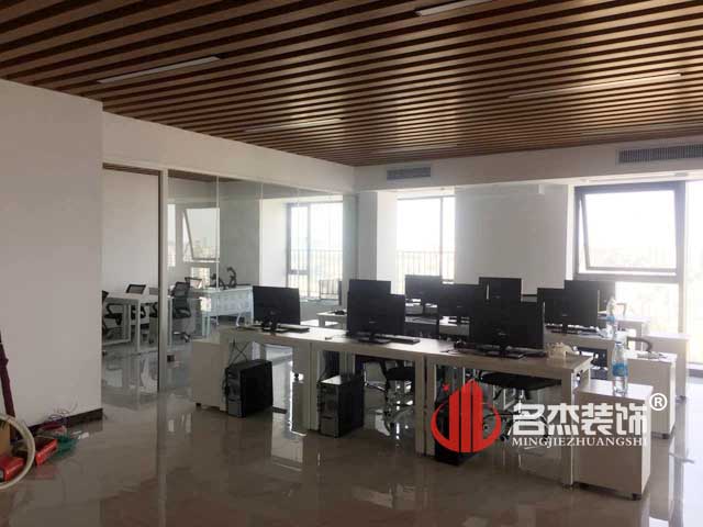 办公室粉色视频WWW在线观看实景图.jpg