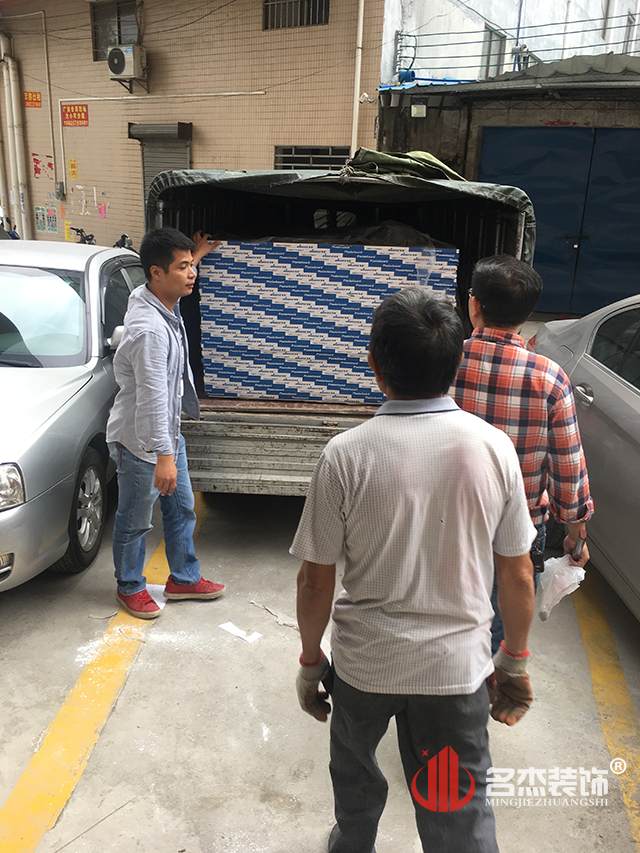 办公室粉色视频WWW在线观看设计开工照.jpg