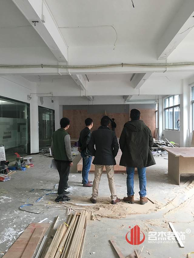 美发培训学校粉色视频WWW在线观看.jpg
