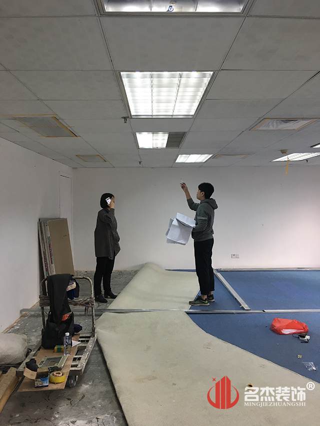 办公室粉色视频WWW在线观看.jpg