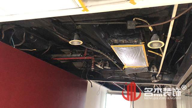 办公室粉色视频WWW在线观看开工照.jpg