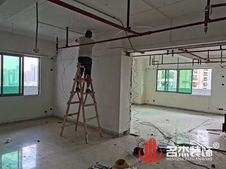 办公室粉色视频WWW在线观看