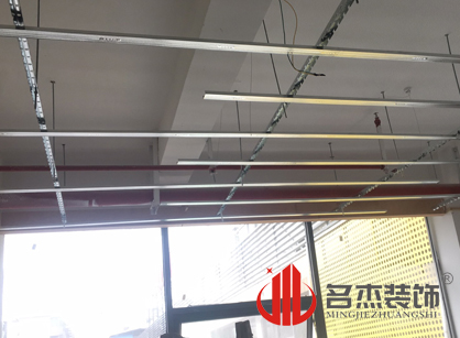 巡工地日记，美容教育培训机构粉色视频WWW在线观看项目进行中